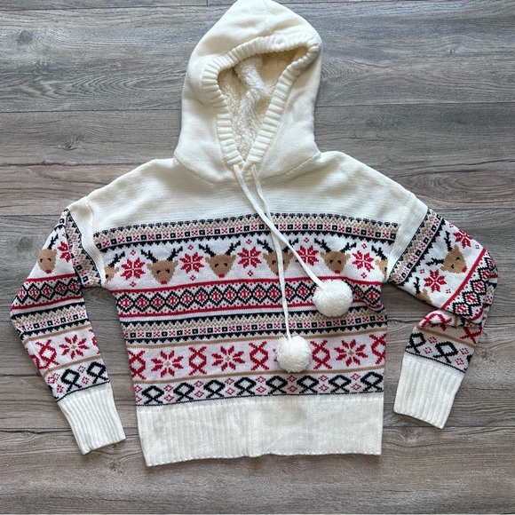 Hoodie Size Medium Winter/Christmas/ Reindeer - Picture 1 of 9